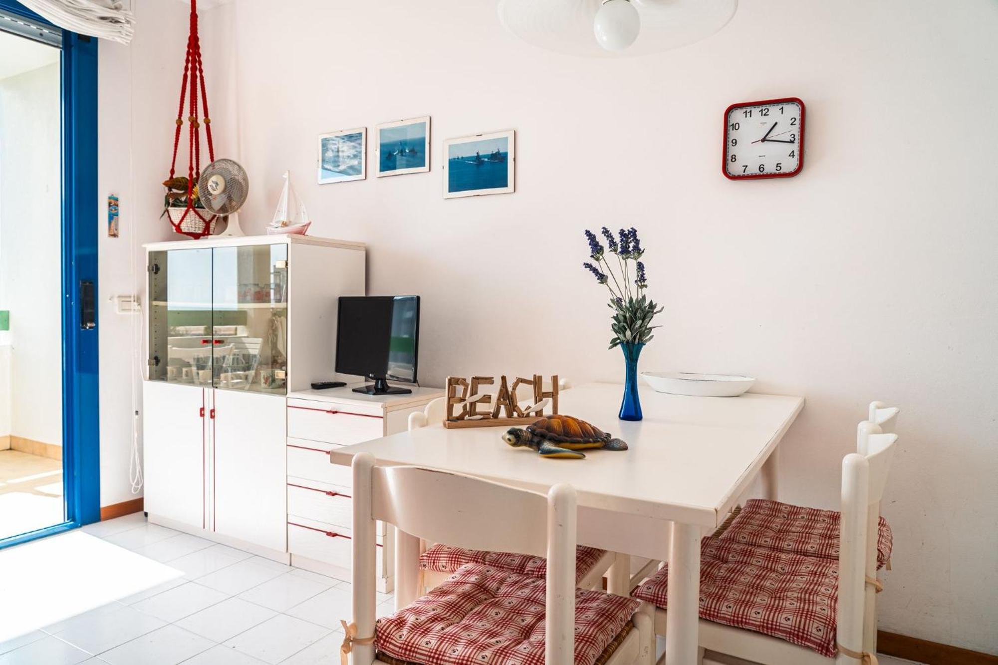 Nice Apartment With Sunny Terrace In Bibione Exterior photo