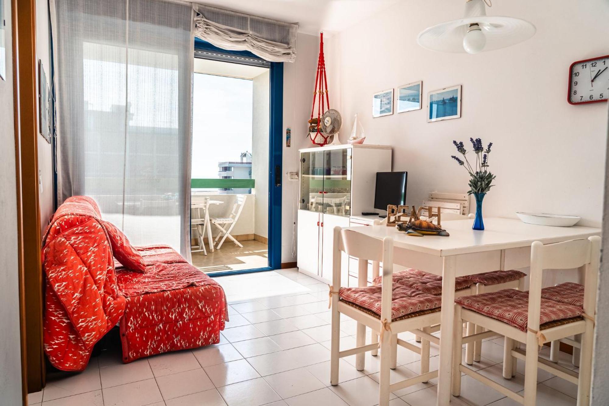 Nice Apartment With Sunny Terrace In Bibione Exterior photo